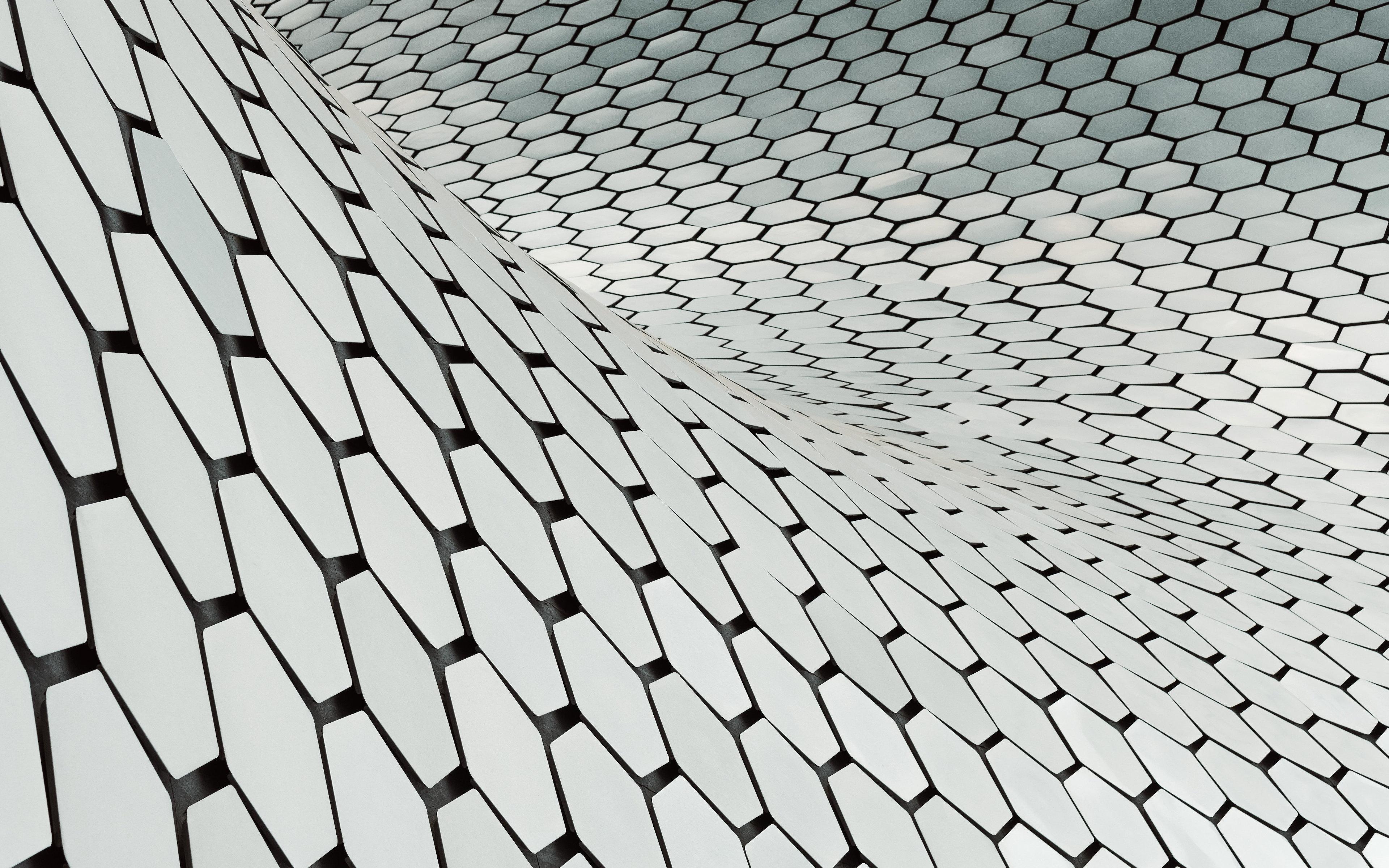 Silver-Hexagons-by-Andrea-Leopardi.jpg