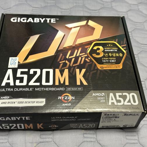 AMD RYZEN 3 4100 GIGABYTE A520M K 메인보드 Ventura 설치 됨