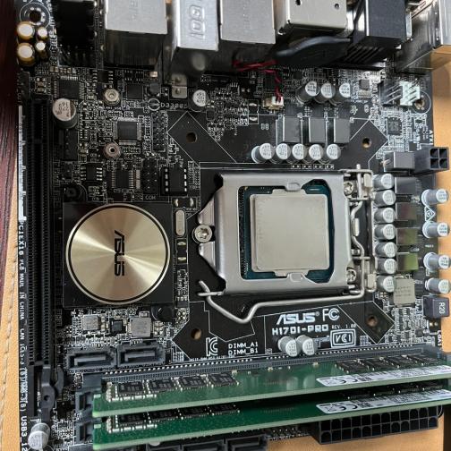 itx 구성 cpu, 메인보드, 램 , BCM94360NG 판매합니다.