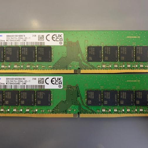 삼성 DDR4 3200 32GB 두 개 판매합니다.